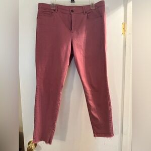 Loft outlet mauve pants. Frayed hem. Euc.